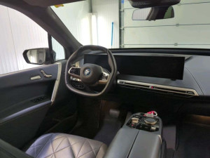 BMW iX 40 240kW