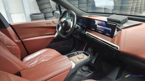 BMW iX 50 385kW
