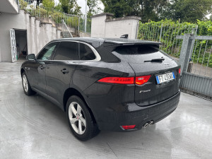 Jaguar F-Pace Prestige 2.0d 132kW