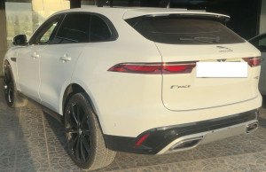 Jaguar F-Pace R-Dynamic HSE 3.0d 221kW