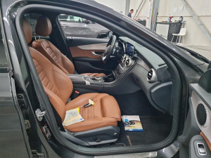 Mercedes-Benz C AMG Line 300de 143kW