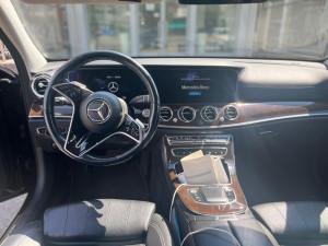 Mercedes-Benz E Premium 220d 143kW