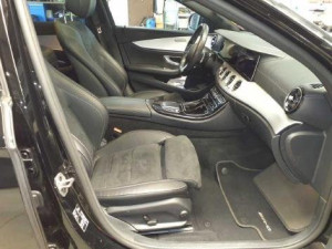 Mercedes-Benz E AMG Line 300de 143kW