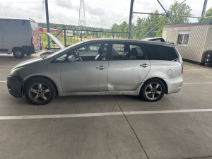 Mitsubishi Grandis 2.4i 121kW