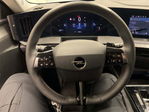 Opel Astra Elegance 1.5 96kW