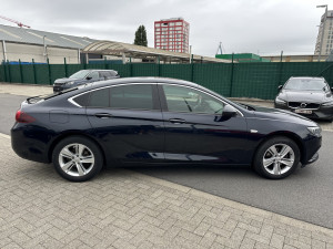 Opel Insignia Edition 1.5 122kW