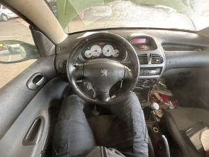 Peugeot 206 1.6i 80kW