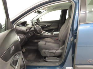 Peugeot 3008 Active 1.2i 96kW