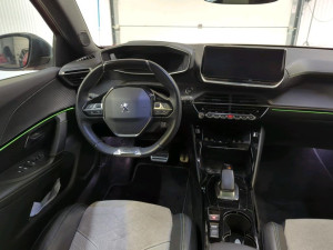Peugeot e-2008 GT 100kW