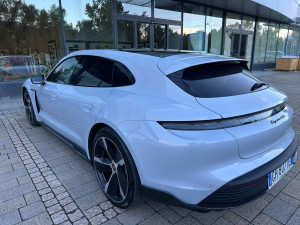 Porsche Taycan 93 kWh 380kW