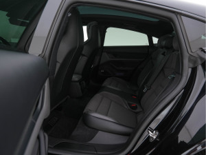 Porsche Taycan 240kW