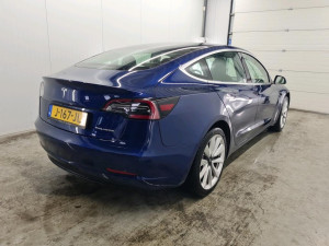 Tesla Model 3 75 kWh 258kW