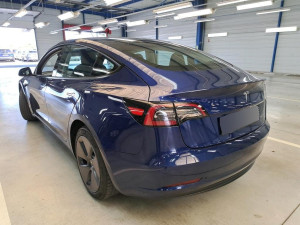Tesla Model 3 75 kWh 324kW