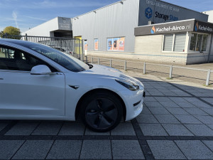 Tesla Model 3 60 kWh 175kW