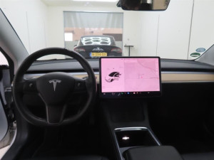 Tesla Model 3 75 kWh 258kW