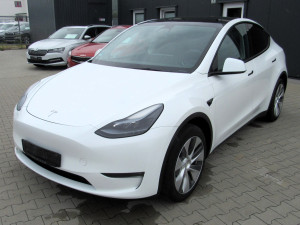 Tesla Model Y 75 kWh 378kW