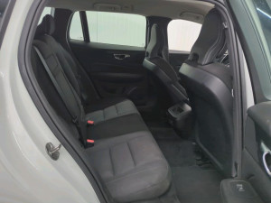 Volvo V60 Momentum B3 120kW
