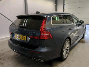 Volvo V60 Momentum Pro T4 140kW