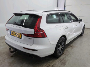 Volvo V60 Momentum B3 120kW