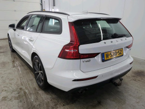 Volvo V60 Momentum B3 120kW