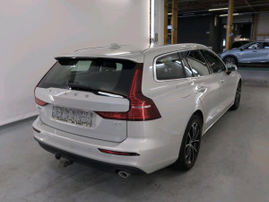 Volvo V60 Momentum Pro D3 110kW