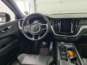 Volvo XC60 R-Design B5 184kW