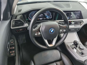 BMW 3 Series Business 320e 120kW