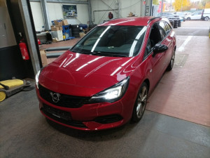 Opel Astra Ultimate 107kW