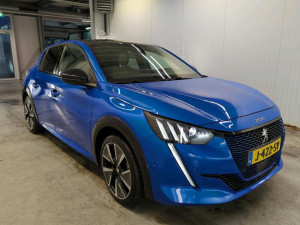 Peugeot e-208 GT 100kW