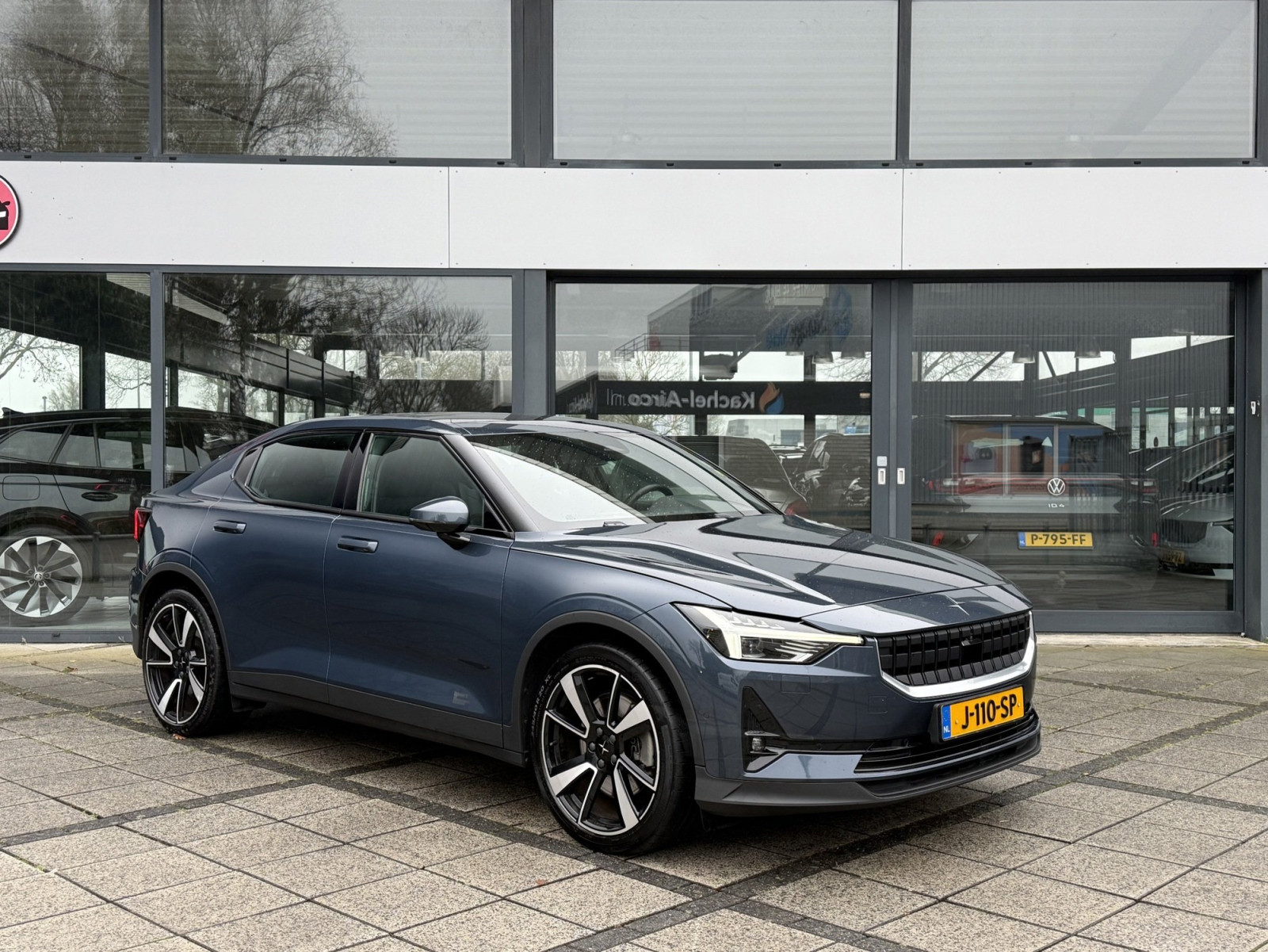 Polestar 2 Launch 79 kWh 300kW