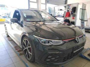 Volkswagen Golf 2.0 TSI 180kW