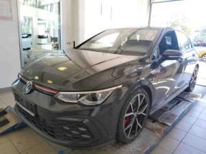 Volkswagen Golf 2.0 TSI 180kW