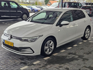 Volkswagen Golf Life Business 1.5 TSI 96kW