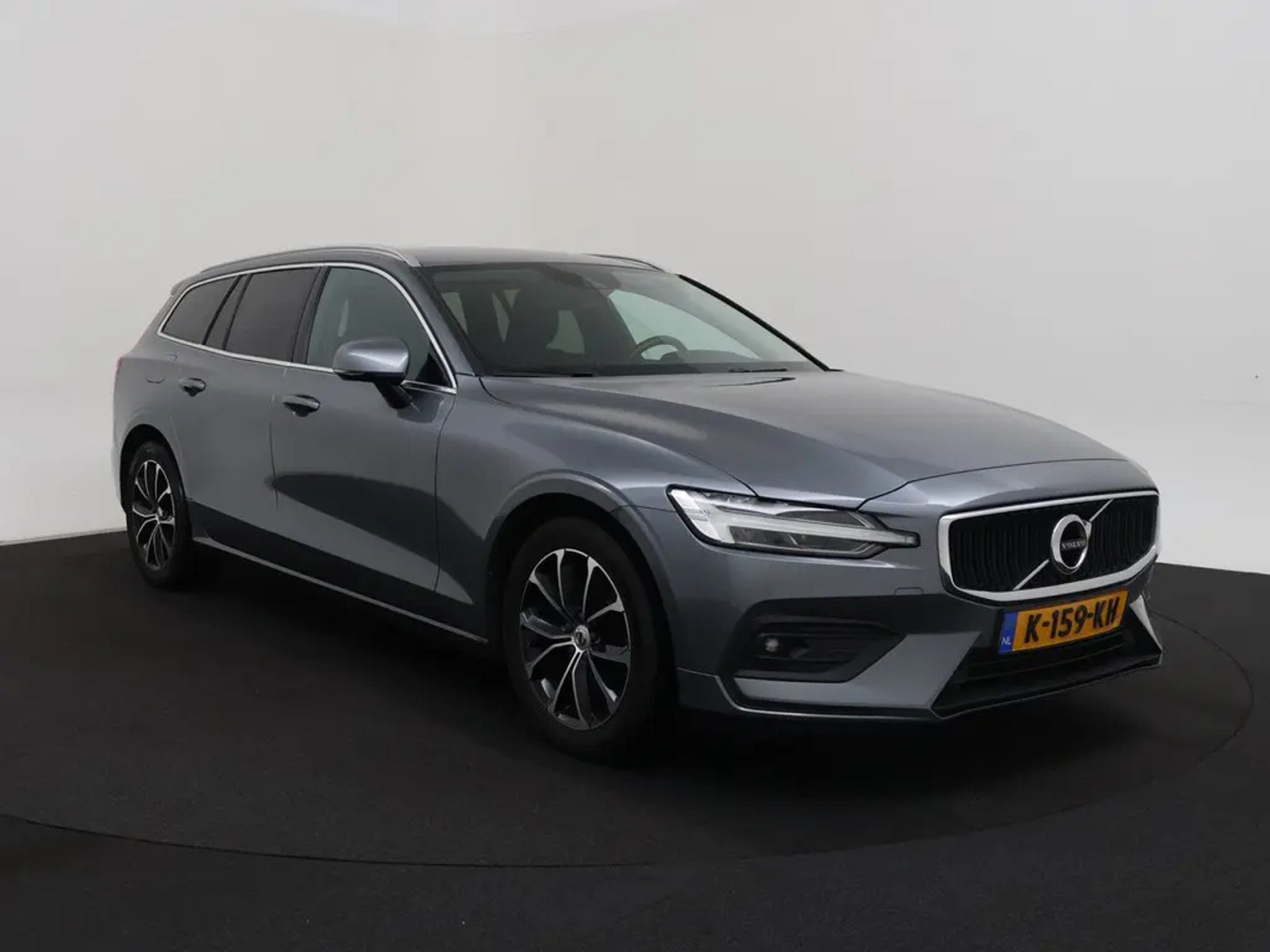 Volvo V60 Business B3 120kW