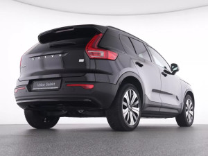 Volvo XC40 Core 170kW