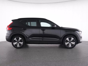 Volvo XC40 Core 170kW