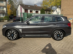 BMW iX3 Inspiring 74 kWh 210kW