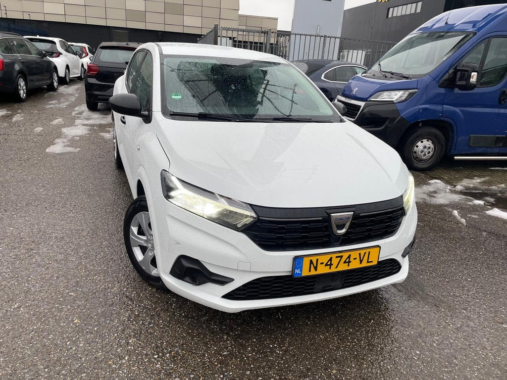Dacia Sandero Essential 1.0 74kW