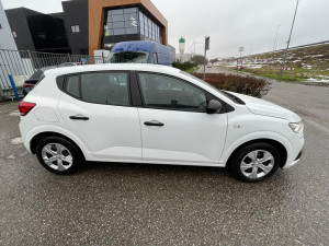 Dacia Sandero Essential 1.0 74kW