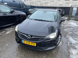 Opel Astra Business Elegance 1.2 81kW