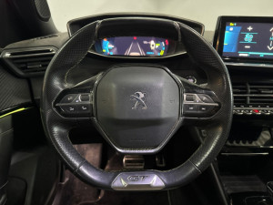 Peugeot e-2008 GT 50 kWh 100kW
