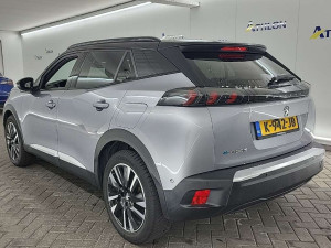 Peugeot e-2008 GT 50 kWh 101kW