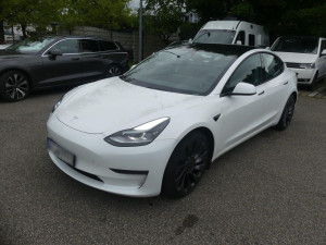 Tesla Model 3 82 kWh 377kW