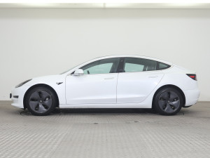 Tesla Model 3 60 kWh 239kW