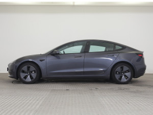 Tesla Model 3 60 kWh 239kW
