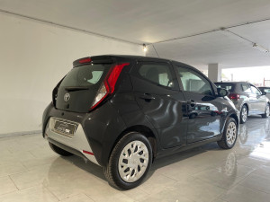 Toyota Aygo X-Play 1.0 53kW