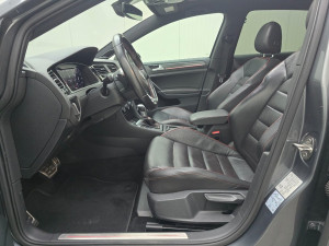 Volkswagen Golf Performance 2.0 TSI 180kW