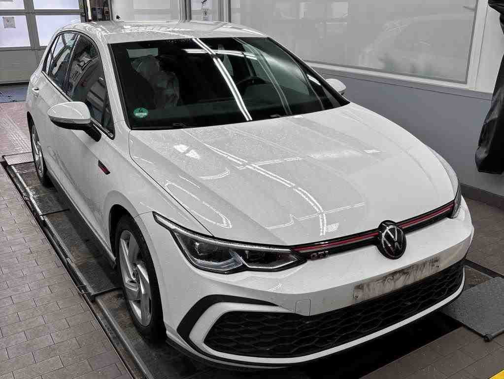 Volkswagen Golf 2.0 TSI 180kW