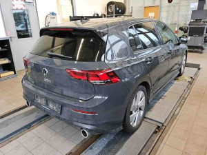 Volkswagen Golf 2.0 TSI 180kW
